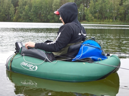 Angler auf Belly Boat